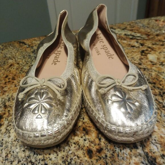 New Kate Spade Clubhouse Metallic Leather Espadrilles Gold Shoes Size 6.5 - Picture 1 of 12